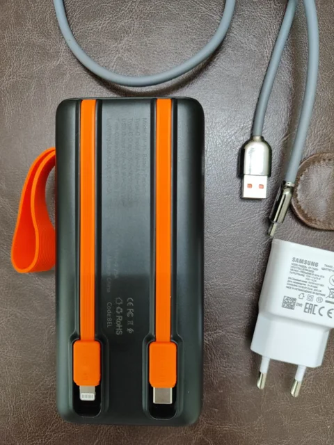 پاوربانک 30000 بیوا Biva BP-049 توان 22.5 وات همراه با کابل متصل - تصویر 7