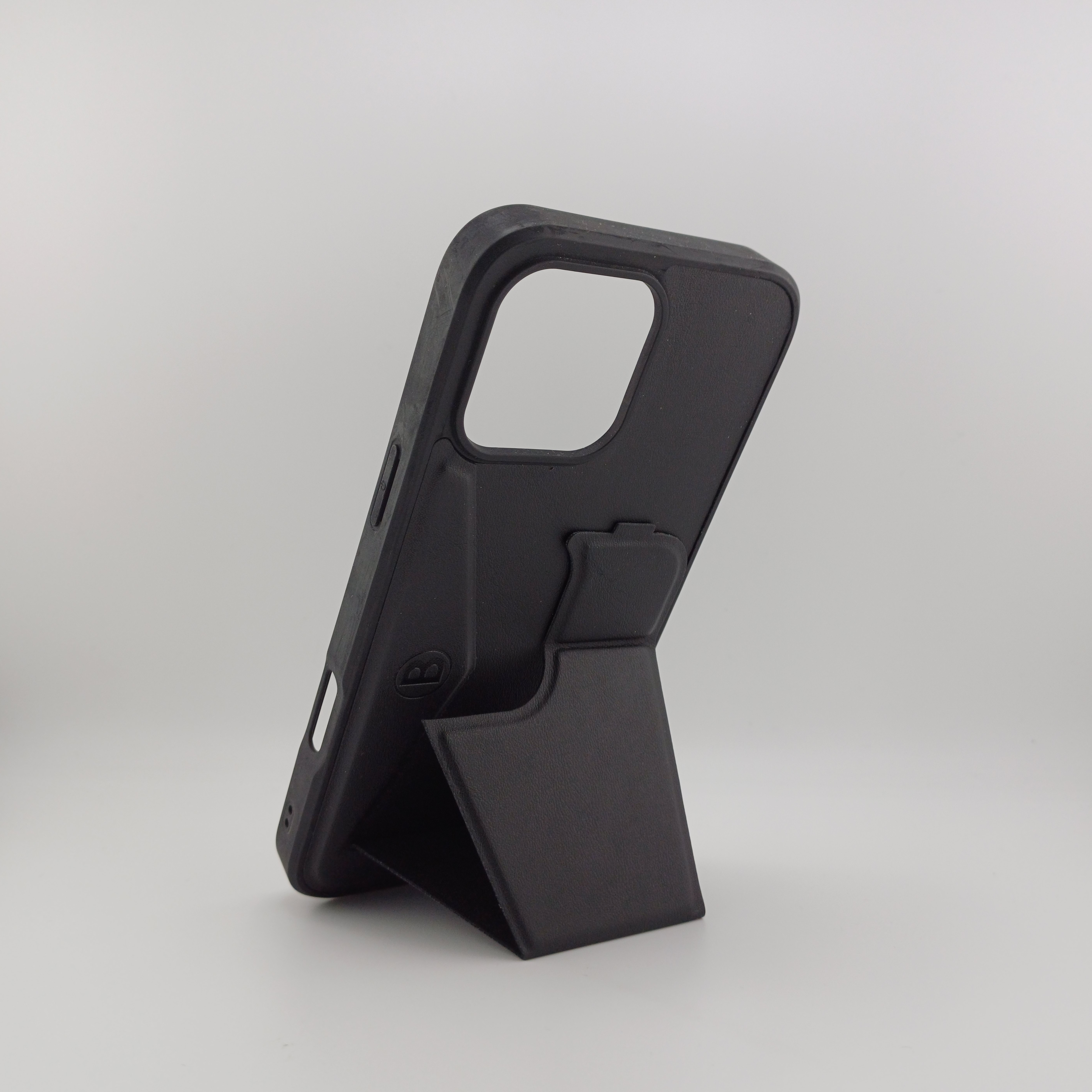 قاب برلیا Berlia آیفون 16 پرو مکس چرمی استند دار