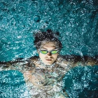 عینک شنا گرین لاین AquaVision Pro GNAQUVSNGLGY وزن ۳۰ گرم